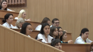 Будущие амурские врачи встретились с потенциальными работодателями - gtrkamur.ru