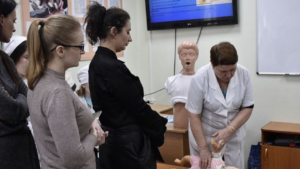 Благовещенских родителей научат оказывать первую помощь детям - gtrkamur.ru