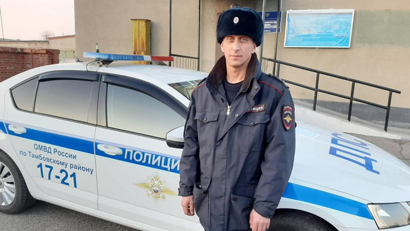 Полицейский из Тамбовки спас от огня жилье и имущество соседа - gtrkamur.ru