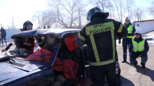 Амурские пожарные и спасатели соревновались в оказании помощи на месте ДТП - gtrkamur.ru