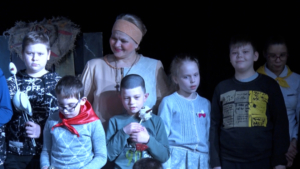 Благовещенские «дети солнца» побывали на благотворительном спектакле - gtrkamur.ru
