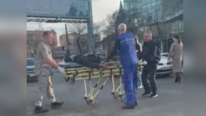 Пешеход в Благовещенске пострадал из-за того, что переходил дорогу в неположенном месте - gtrkamur.ru
