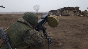 Попадать точно в цель по заданным координатам учатся курсанты ДВОКУ - gtrkamur.ru