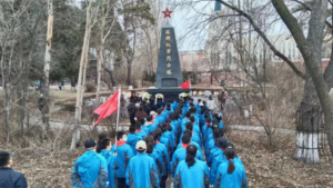 В Хэйхэ почтили память советских солдат - gtrkamur.ru