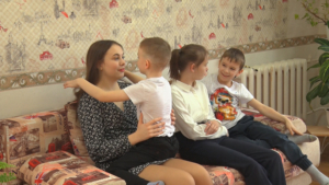 Герои рубрики «Счастье каждому» верят, что обретут дружную семью, которая  станет для них родной - gtrkamur.ru