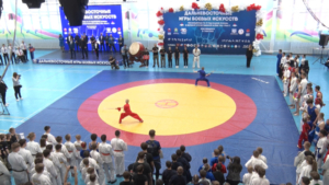 Более 1,5 тысяч спортсменов съехались в Благовещенск на Дальневосточные игры боевых искусств - gtrkamur.ru