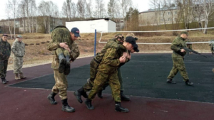 Военные сборы 10-классников провели в Сковородинском округе - gtrkamur.ru