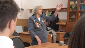 Амурский педагог рассказала студентам о военном детстве - gtrkamur.ru