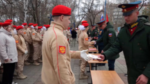 Ряды Юнармии пополнили более 200 белогорских школьников - gtrkamur.ru