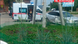 На благовещенском перекрестке столкнулись Toyota и Lexus - gtrkamur.ru