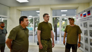 Василий Орлов проверил ремонт соцобъектов в Амвросиевском районе ДНР - gtrkamur.ru