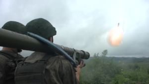 Амурские зенитчики провели боевые стрельбы на Сахалине - gtrkamur.ru