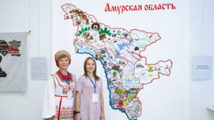 На всероссийском фестивале представили рукодельную карту Амурской области - gtrkamur.ru