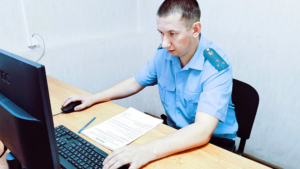 Арест счетов и запрет покидать страну побудили сковородинца выплатить долг по налогам - gtrkamur.ru