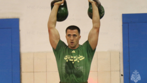 Турнир по гиревому спорту провели среди амурских сотрудников МЧС - gtrkamur.ru