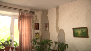 Дождь залил благовещенскую многоэтажку во время капремонта крыши - gtrkamur.ru