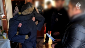 Словесный конфликт между собутыльниками закончился убийством в амурском поселке - gtrkamur.ru