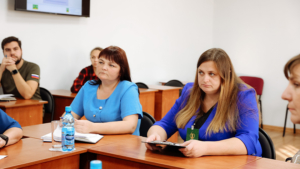 Более 250 волонтеров помогают семьям участников СВО в Ромненском округе - gtrkamur.ru