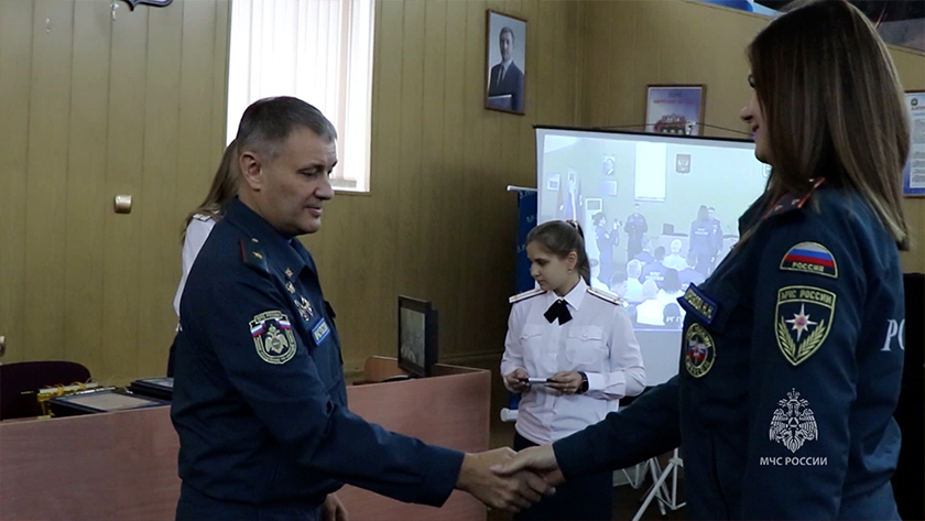 Работников гражданской обороны поздравили с профессиональным праздником - gtrkamur.ru
