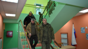 Василий Орлов проинспектировал ход восстановления объектов в подшефной Амвросиевке - gtrkamur.ru