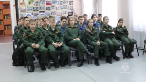 Амурским кадетам рассказали о работе волонтеров - gtrkamur.ru