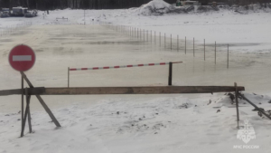 Внеплановая технологическая переправа открылась в Тындинском округе - gtrkamur.ru