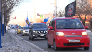 Автопробег памяти погибших воинов собрал в Благовещенске более 70 человек - gtrkamur.ru