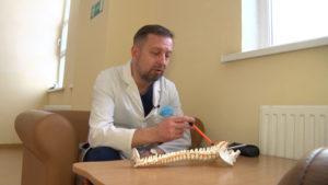 Сложнейшую операцию новорождённому провели амурские нейрохирурги - gtrkamur.ru