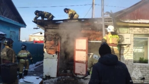 Благовещенские пожарные спасли жилой дом - gtrkamur.ru