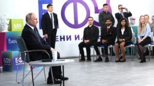 Строительство кампусов и повышение стипендий: Путин встретился со студентами - gtrkamur.ru