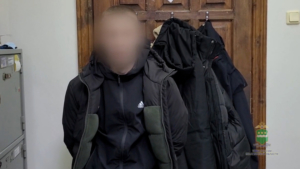 По старому сценарию: в Благовещенске задержали очередного курьера - gtrkamur.ru
