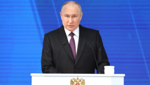 Владимир Путин заявил о запуске нового нацпроекта «Семья» - gtrkamur.ru