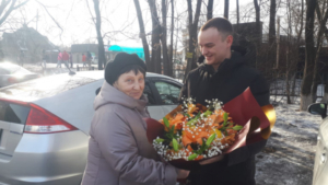 В Приамурье вручали «Цветы для автоледи» - gtrkamur.ru