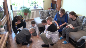 Любящих родителей и мудрых наставников находят воспитанники амурских соцучреждений - gtrkamur.ru