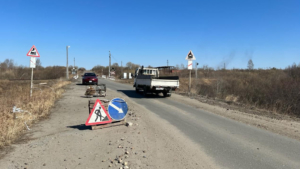 В Екатеринославке под важной транспортной артерией разрушилась водопропускная труба  - gtrkamur.ru