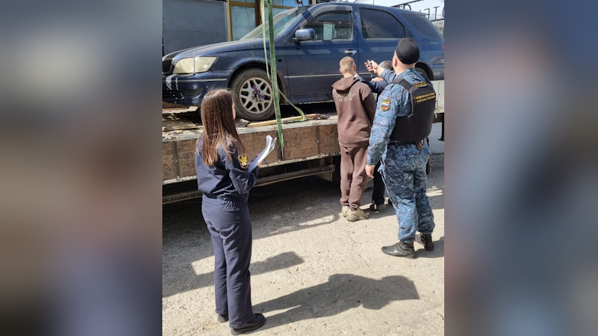 Из-за долгов по «коммуналке» амурчанин чуть не лишился машины - gtrkamur.ru