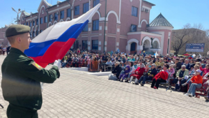 Амурчане отметили Первомай субботниками, акциями и танцами - gtrkamur.ru