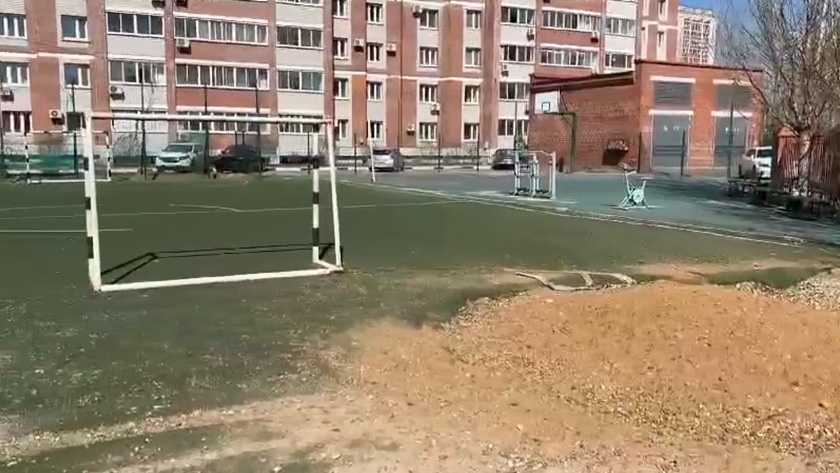 Юные жители благовещенского микрорайона могут провести лето без футбольного поля - gtrkamur.ru