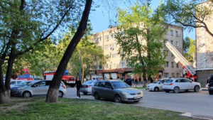 При пожаре в Благовещенске пострадал мужчина, были эвакуированы более 30 человек - gtrkamur.ru
