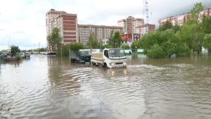 С улиц амурской столицы за ночь откачали 160 тысяч литров воды - gtrkamur.ru
