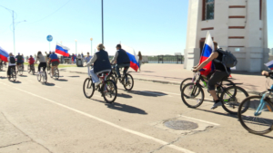 Обширная программа: жители и гости Благовещенска отметили День России - gtrkamur.ru