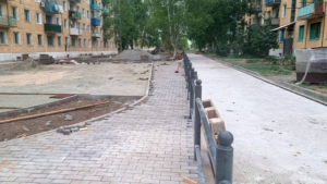 Благоустройство дворов продолжается в военных городках Приамурья - gtrkamur.ru