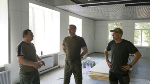 Ход ремонта соцобъектов в подшефном районе ДНР проинспектировал Василий Орлов - gtrkamur.ru