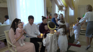 Вера, Надежда, Любовь: праздник имянаречения провели в благовещенском загсе - gtrkamur.ru