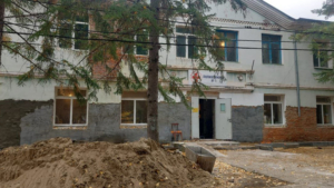 Поликлинику в Новокиевском Увале капитально ремонтируют впервые за 40 лет - gtrkamur.ru