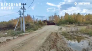 Жители Чигирей сами занялись водоотведением на проезде к своим домам - gtrkamur.ru