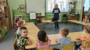 Сотрудники МЧС учат маленьких амурчан, как вести себя при пожарах - gtrkamur.ru