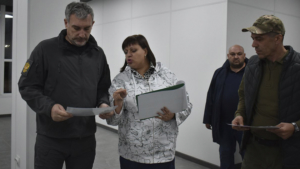 Василий Орлов: «До конца декабря закончим реконструкцию центральной площади Амвросиевки» - gtrkamur.ru