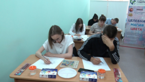 Арт-терапию для студентов с ОВЗ провели в Амурском медколледже - gtrkamur.ru