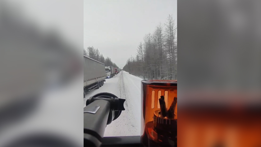 У природы нет плохой погоды: причиной затора на трассе «Лена» стал неподготовленный транспорт - gtrkamur.ru